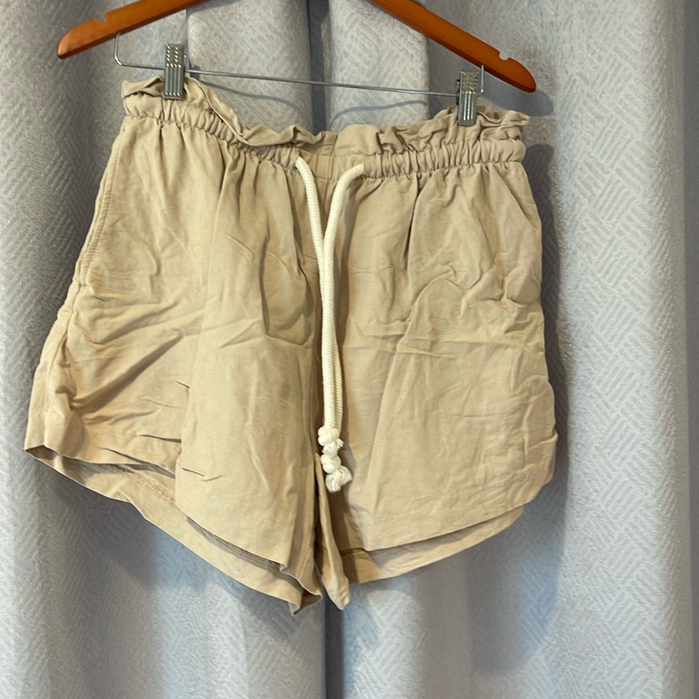 Linen blend shorts